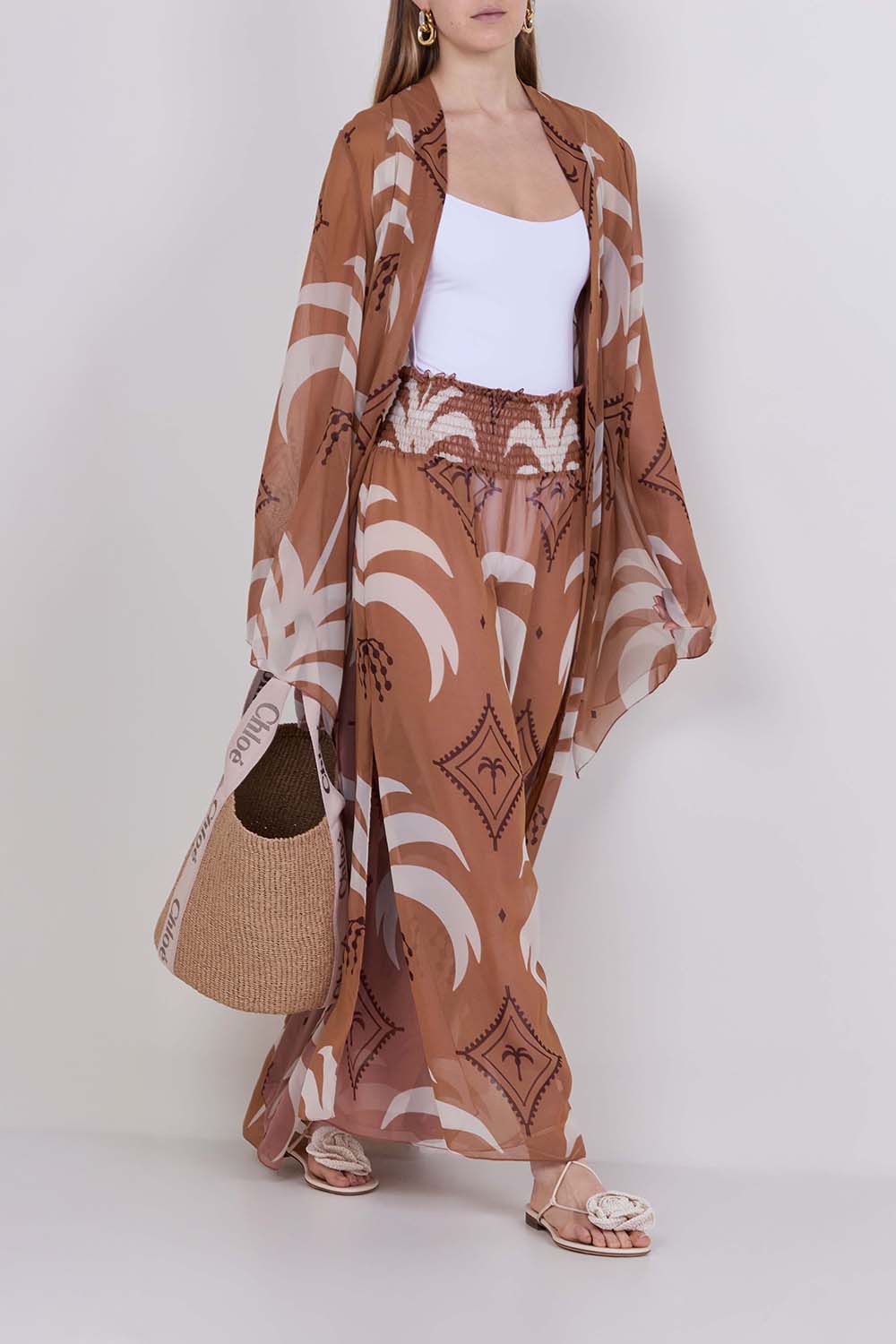 מכנסיים רחבים